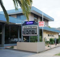 Golden Leaf Motel - Bet 4u