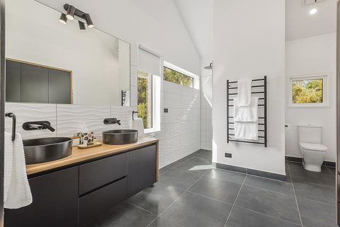 Goldie Views - Bridge Guide 2