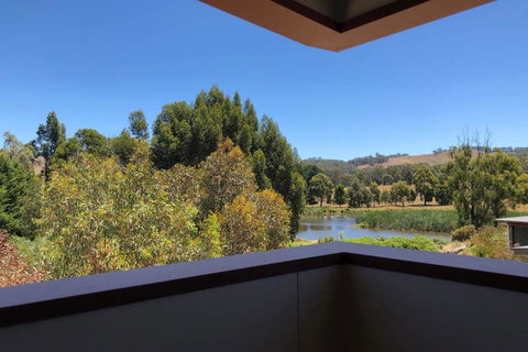 Goldie Views - Bridge Guide 1