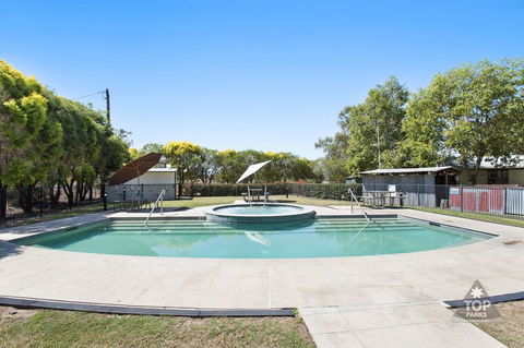 Goondiwindi Holiday Park - Click Find 0