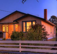 Grace's Spa Cottage - Click Find