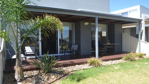 Grange Water View Yarrawonga - Click Find 0
