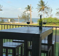 Grasstree Beachfront Shacks - Click Find