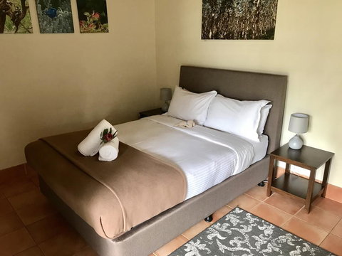 Happy Dogs Cottage Margaret River - Click Find 2