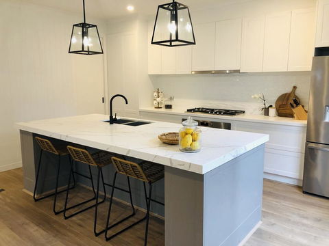 Haven By The Bay - Click Find 0