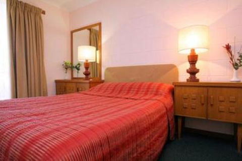 Heemskirk Motor Hotel - Click Find 2