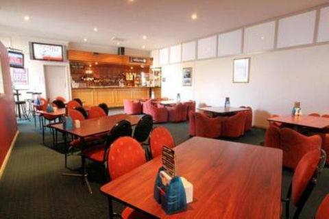 Heemskirk Motor Hotel - Click Find 0