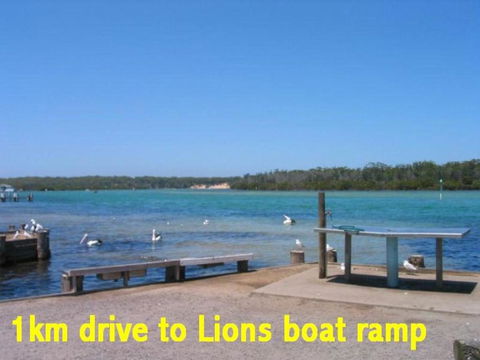 Hill Top Water And Bush Views - Bet 4u 1