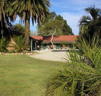 Jolly Swagman Motor Inn Holbrook - Click Find