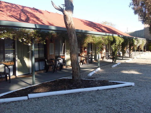 Jolly Swagman Motor Inn Holbrook - Click Find 3