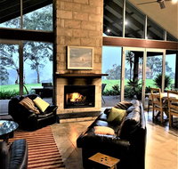 Kenwood Bank Vineyard Retreat - Lawyer Find