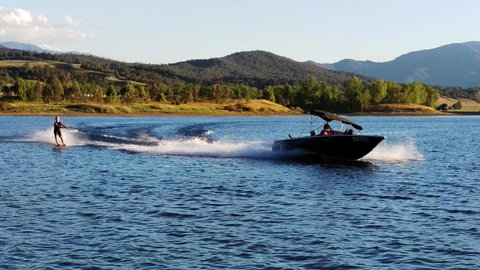 Khancoban Lakeside Caravan Park - Bet 4u 2