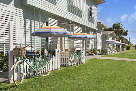 La Costa Beachside Motel - Bridge Guide 0