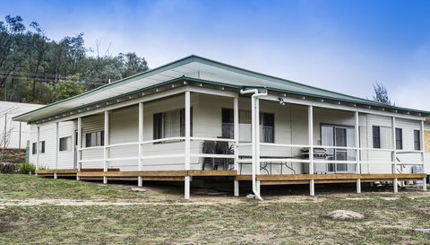 Lavender Vale Cottages - Bet 4u 1