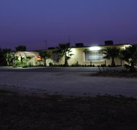Lazy River Motor Inn - Bet 4u