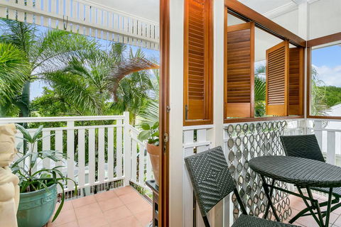 Lilyfield Apartments - Two Bedroom Apartment - Bridge Guide 3