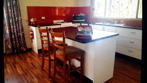 Lucky Mountain Cottage - Click Find 2