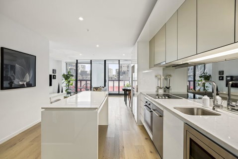 Luxuria Apartments - Manhattan - Lawyer Find 3