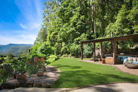 Lyra - Kangaroo Valley - Lawyer Find 1