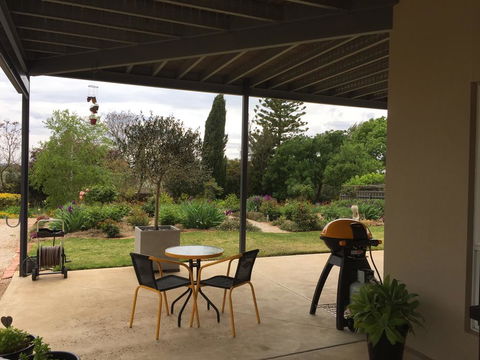 Lyreen's Apartment - Bridge Guide 3