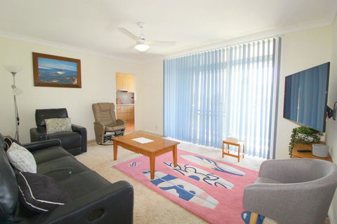 Main Stay 8, 1 Main Street - Click Find 2