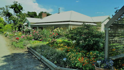 Manderley Park Farmstay B&B - Click Find 1