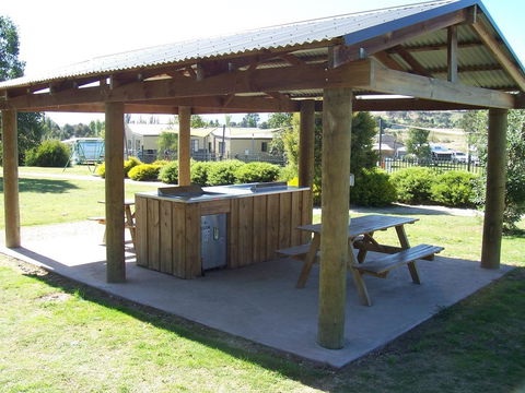 Mansfield Holiday Park - Bridge Guide 2
