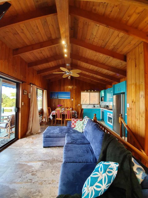 Marazul Paradise Beach House- Panoramic Ocean Views - Click Find 3