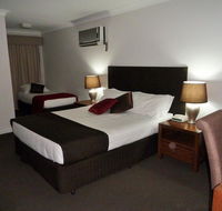 McNevins Tamworth Motel - Click Find