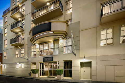 Melbourne Carlton Central Apartment Hotel - Click Find 1