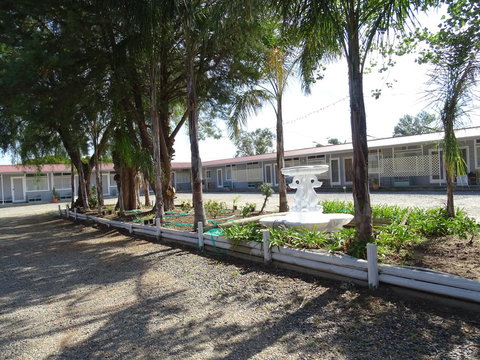 Mercury Motor Inn - Bridge Guide 1