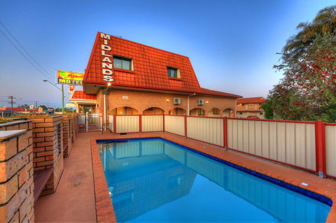 Midlands Motel - Click Find 1