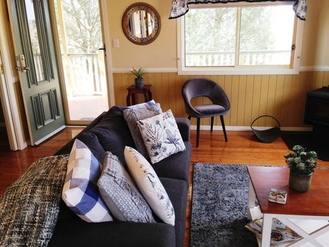 Milford Country Cottages - DBD 1