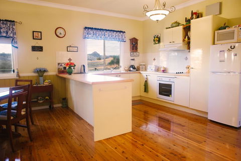 Milford Country Cottages - DBD 3
