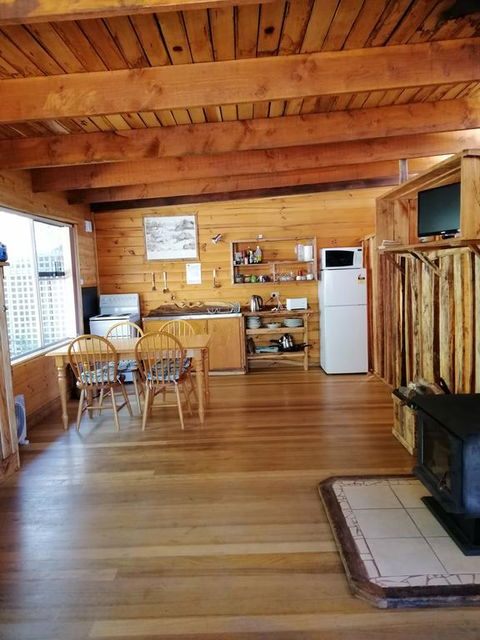 Minnow Cabins Lower Beulah - Click Find 3