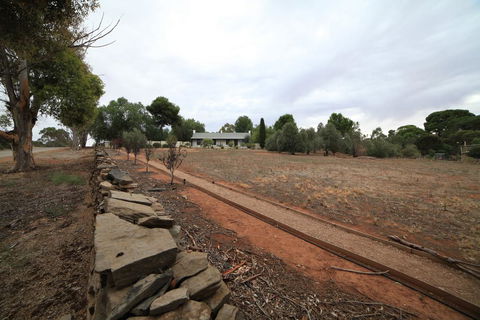 Miss Mabel Cottage - Click Find 2