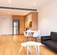Modern Apartment in Darling Harbour - Lawyer Find