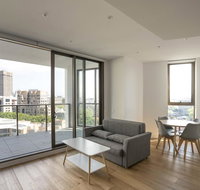 Modern Apartment in Darling Harbour - Lawyer Find