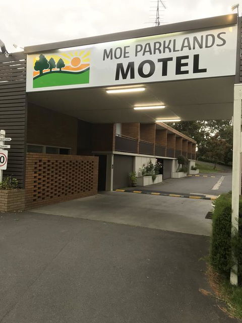 Moe Parklands Motel - Bridge Guide 2