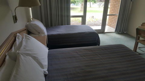 Moe Parklands Motel - Bridge Guide 0