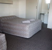 Monto Colonial Motor Inn - Click Find
