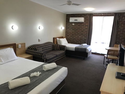Moonraker Motor Inn - Bet 4u 3