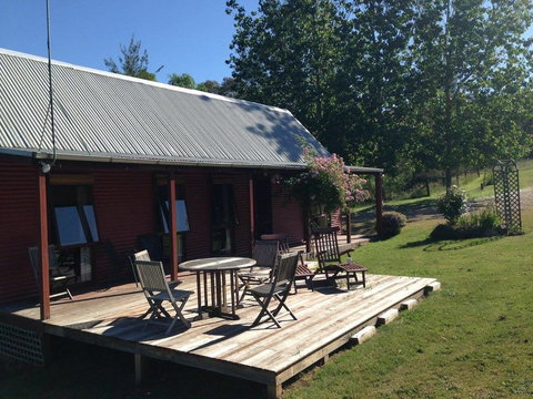 Moore House - Bet 4u 1