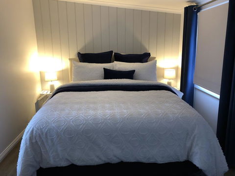 Moore View Cottage - Click Find 0