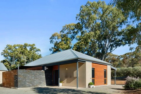 Moss's Place - Bet 4u 0