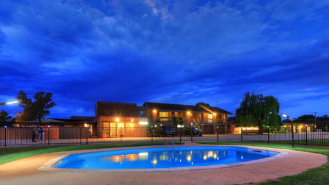 Motel Meneres - Click Find 0