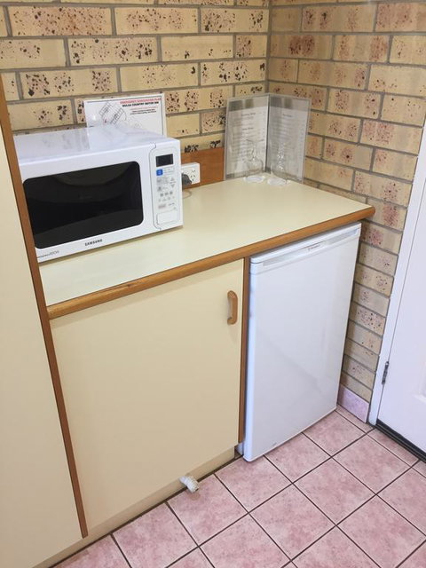 Mulga Country Motor Inn - Bet 4u 3