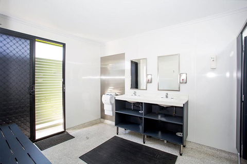 Mycow Accommodation Mackay - Click Find 1