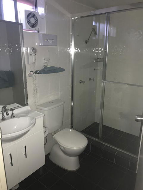 Narellan Motor Inn - Click Find 3