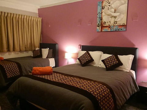 New Olympic Motel - Click Find 1